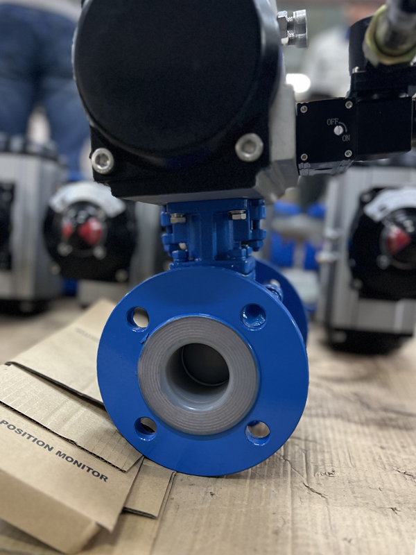 PFA lined valve
